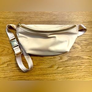 Stoney Clover Lane Classic Fanny Pack in Sand